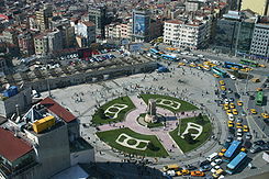 Taksim-Platz, Denkmal der Republik, Istanbul - Beyoğlu